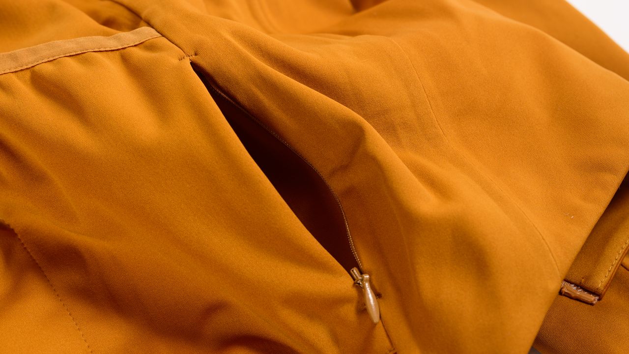 PAS Normal Essential Thermal Jacket valuables pocket