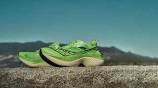 Saucony endorphin elite shoes 