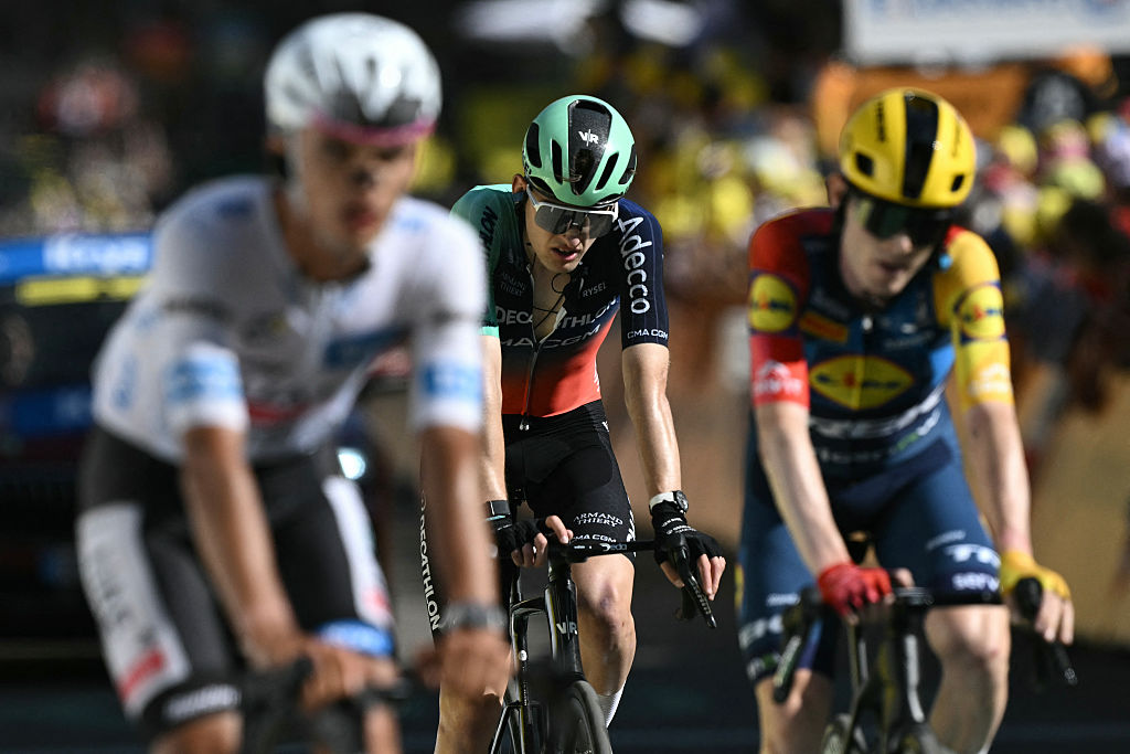Decathlon CMA CGM Team's French rider Paul Seixas cycles to the finish line of the 19th stage of the 113th edition of the Tour de France cycling race, 127,9 km between Gap and Alpe d'Huez in the French Alps, on July 24, 2026. (Photo by Jeff PACHOUD / AFP)