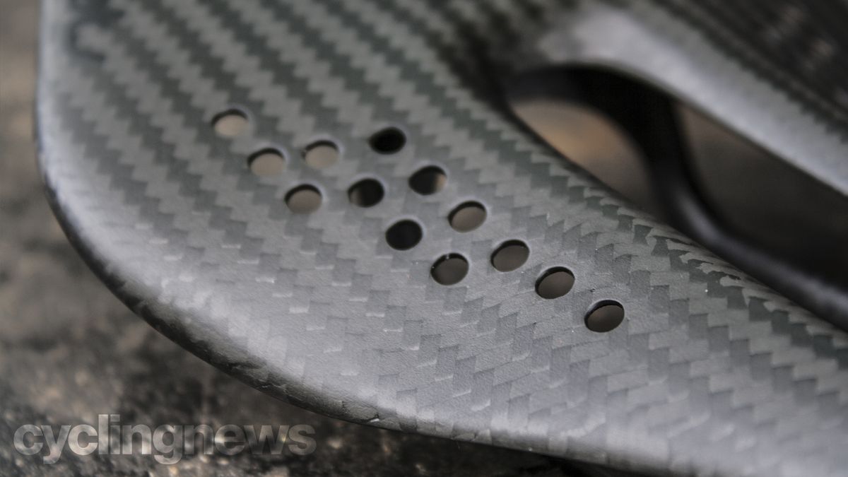 Gelu K-3 Carbon saddle