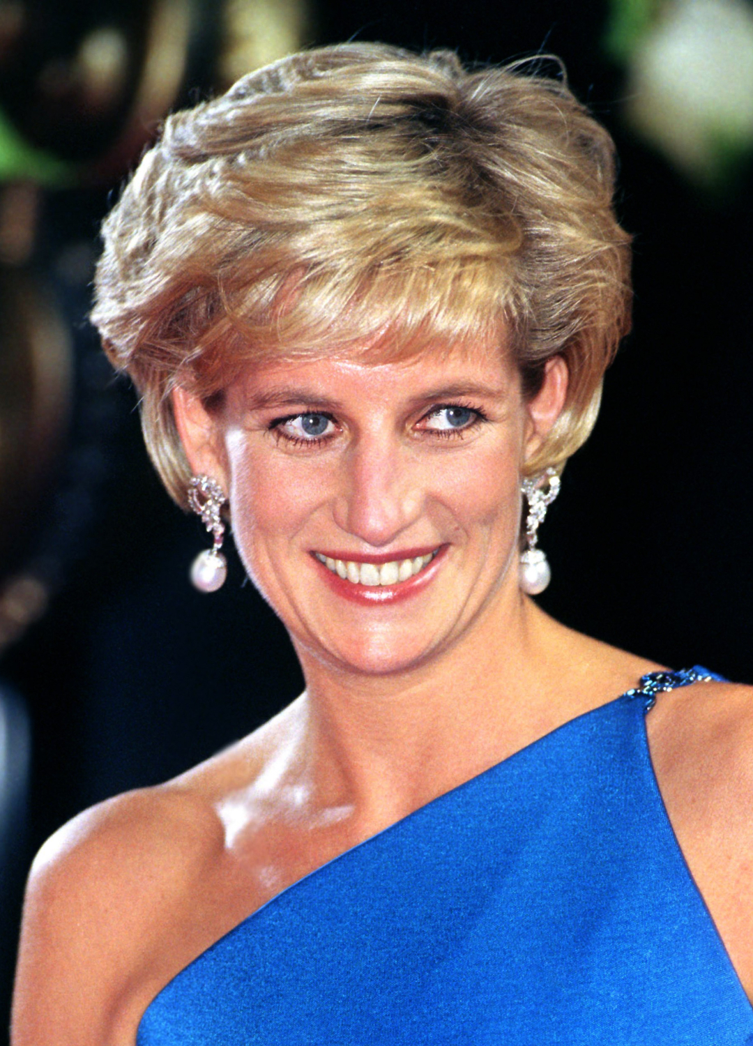 Diana, Princess Of Wales Attends The Victor Chang Research Institute Dinner Dance During Her Visit To Sydney, Australia