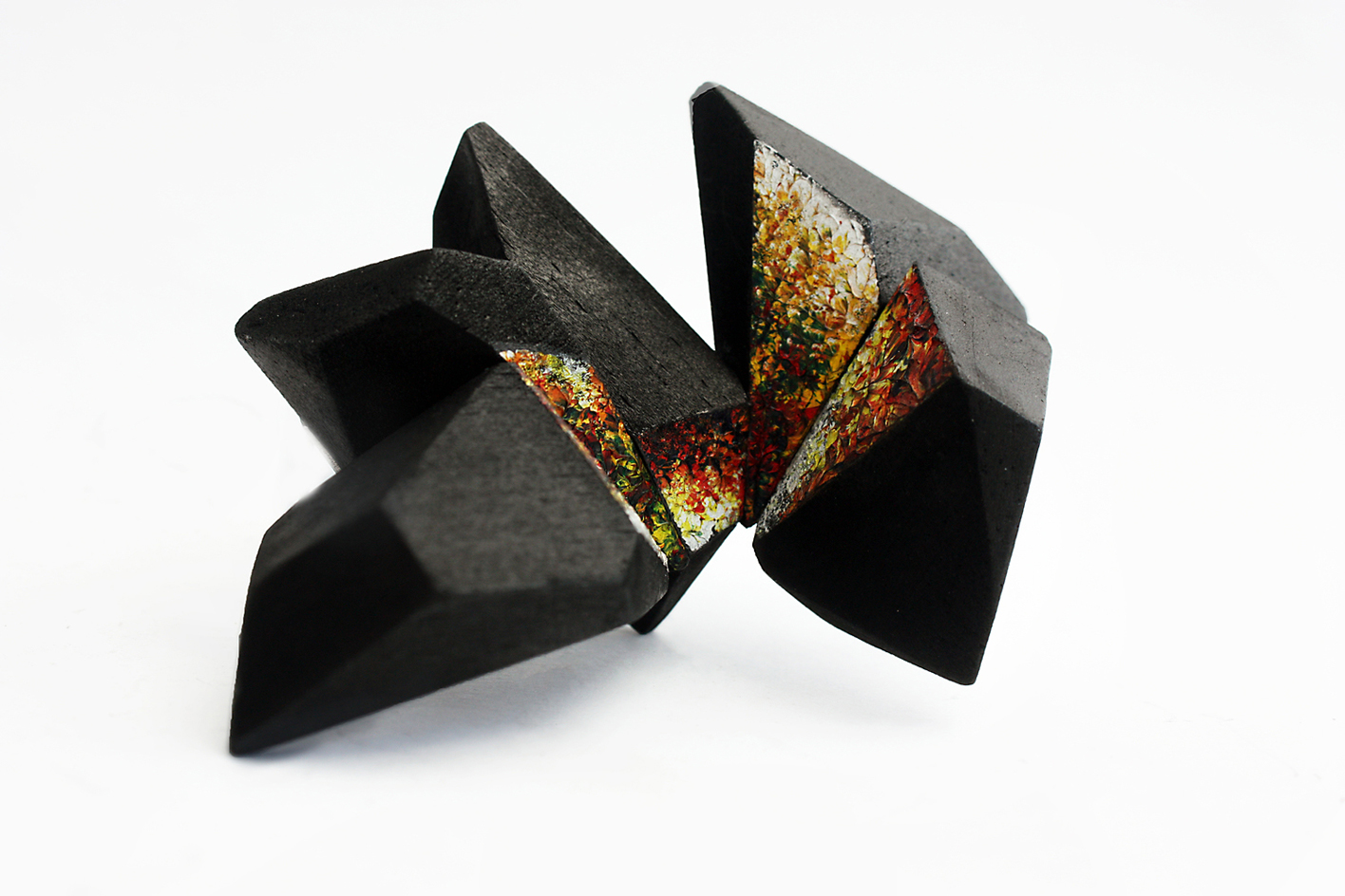 ’Dark Matter’: Kath Libbert heralds the new generation of art jewellers