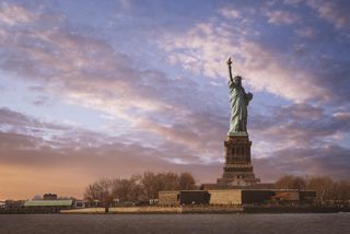 statue of liberty new york most instagrammable landmarks