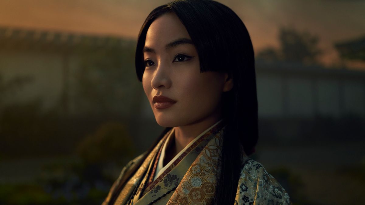 A close-up of a woman looking into the distance during the Hulu show, Shogun. 