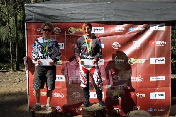 Women's podium: Michelle Crisp, Lisa Mathison