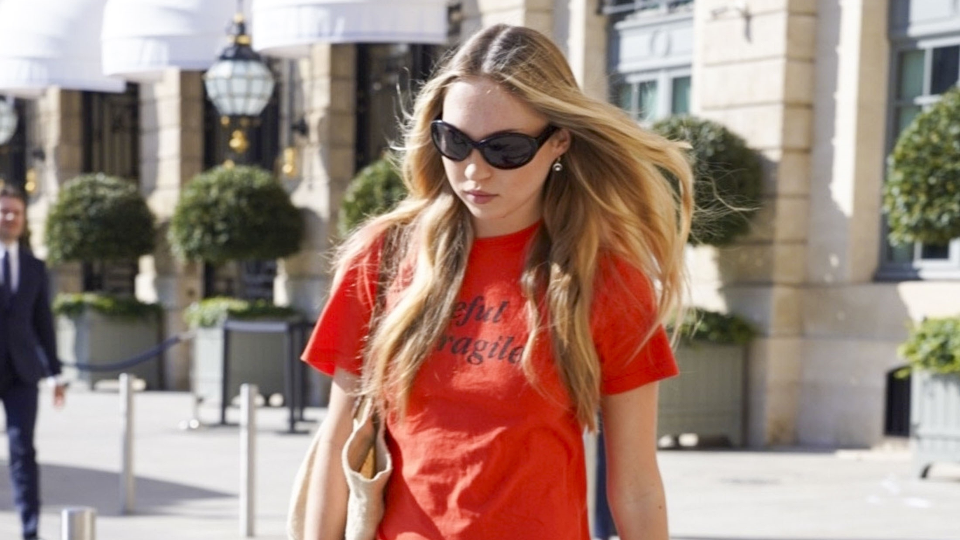 An image of Lila Moss whilst out in Paris. 