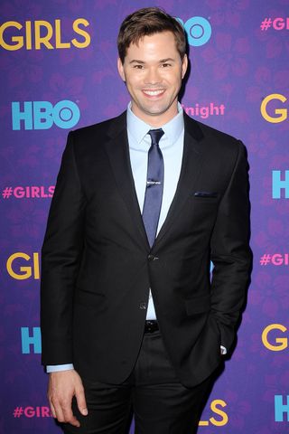Andy Rannells Suits Up For The Girls Season 3 Premiere