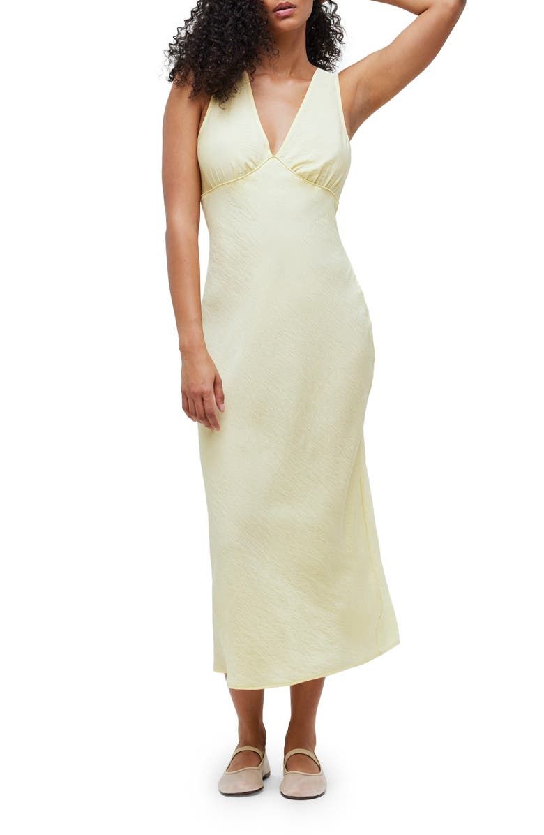 missing-image 30 أزياء ربيعية وصلت من نوردستروم