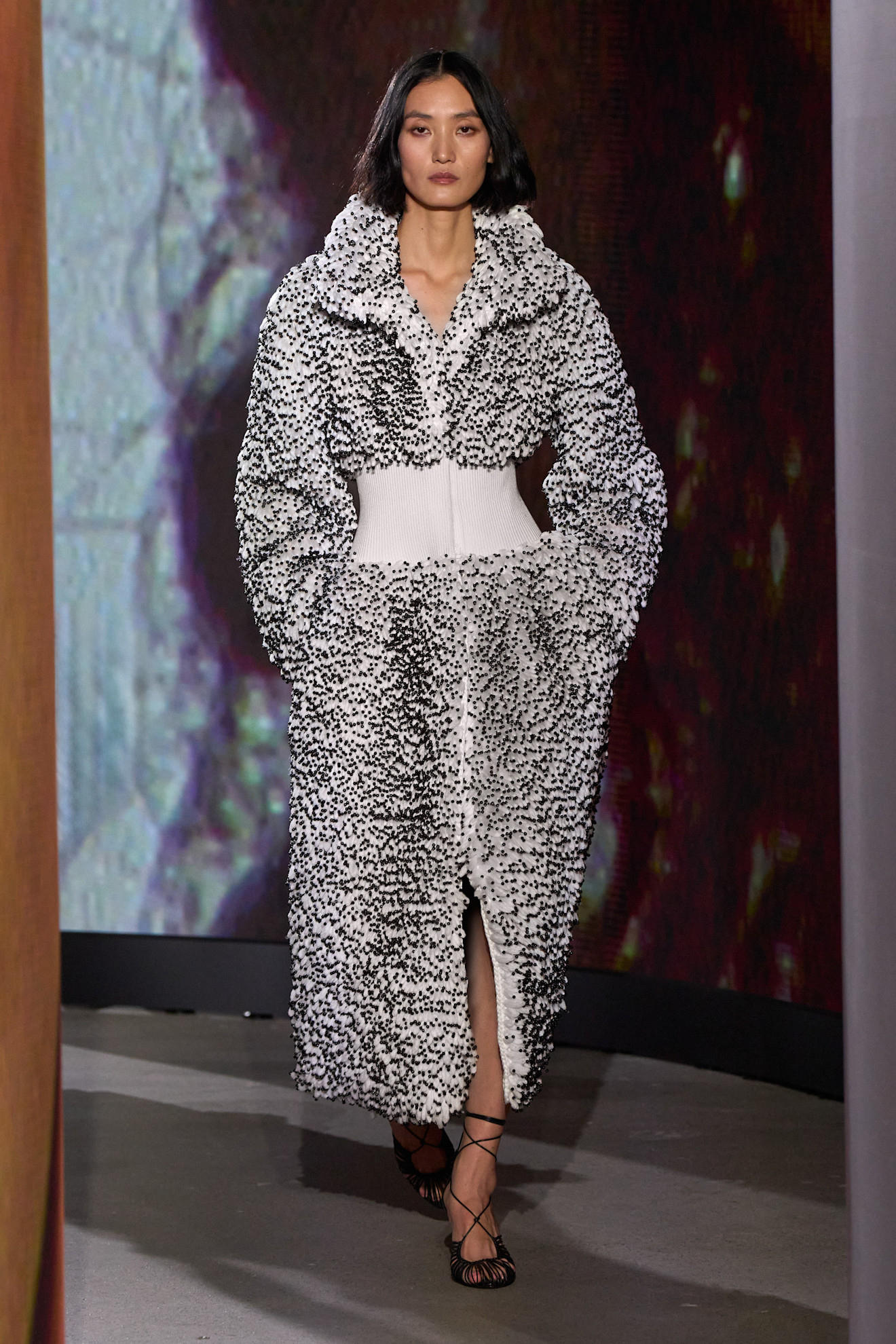 A model walking in the Ala&amp;iuml;a spring/summer 2027 show during Paris Fashion Week.