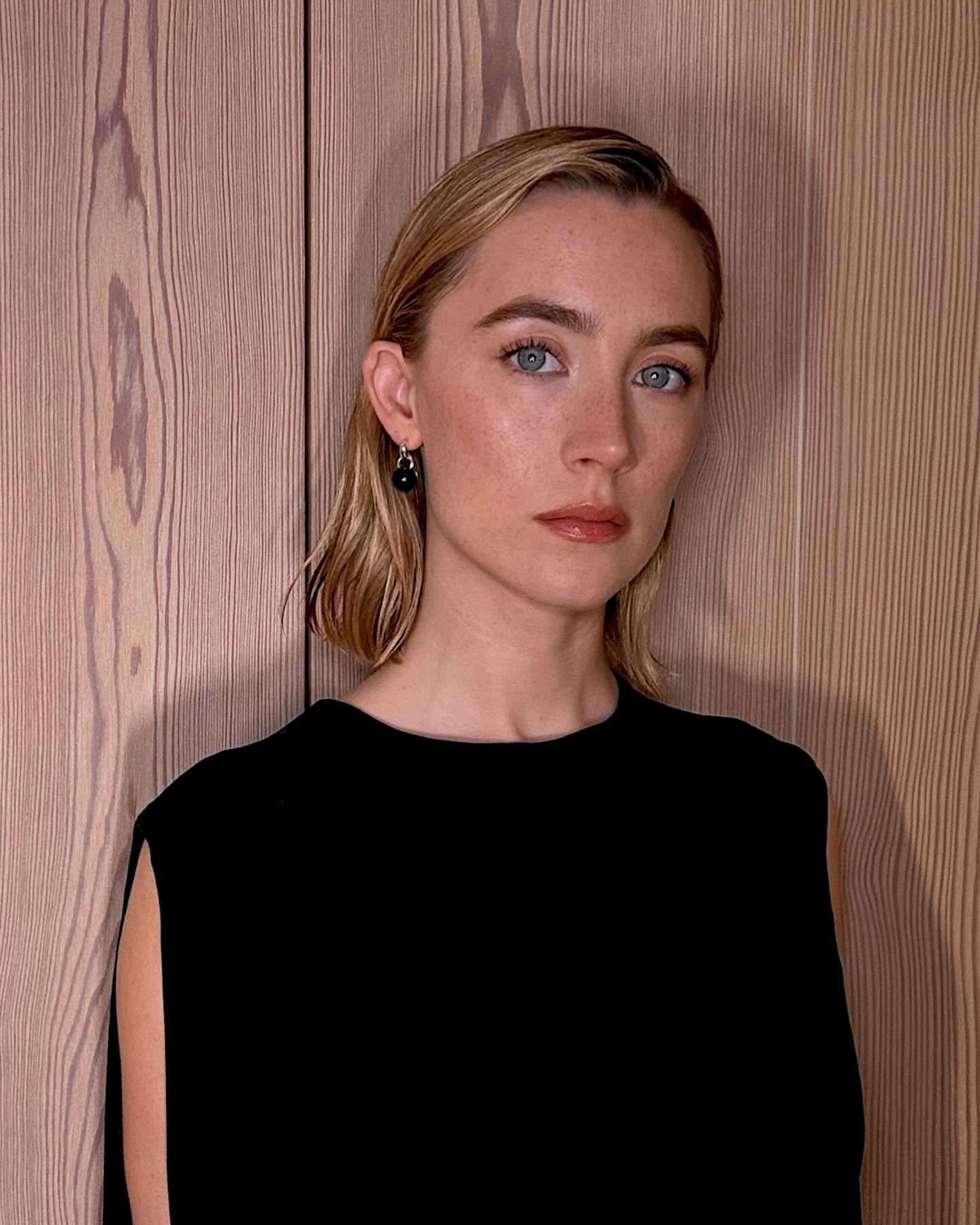 Saoirse Ronan with chin length wet look bob hairstyle