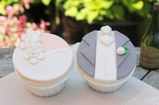 Bride and groom cupcakes