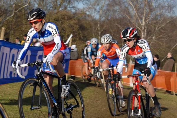 Lucie Chainel-Lefevre (France) sets the pace.