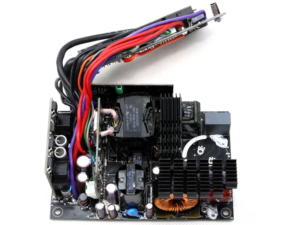 Enermax ERV650SWT Teardown