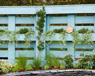 pallet garden wall ideas fence made of pallet wood