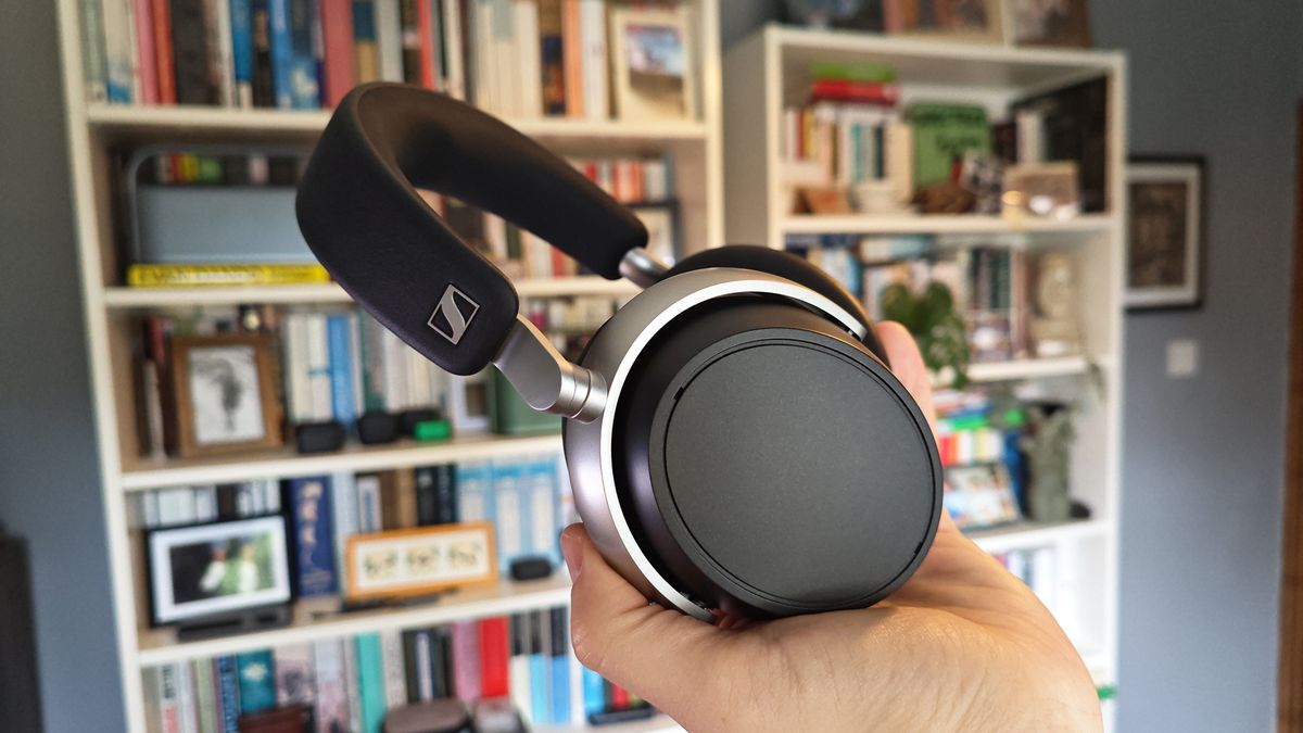 The Sennheiser HDB 630 headphone.