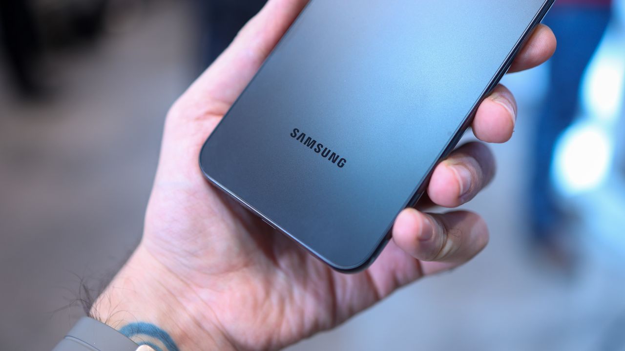 A photo of the Galaxy A34 and A54 5G