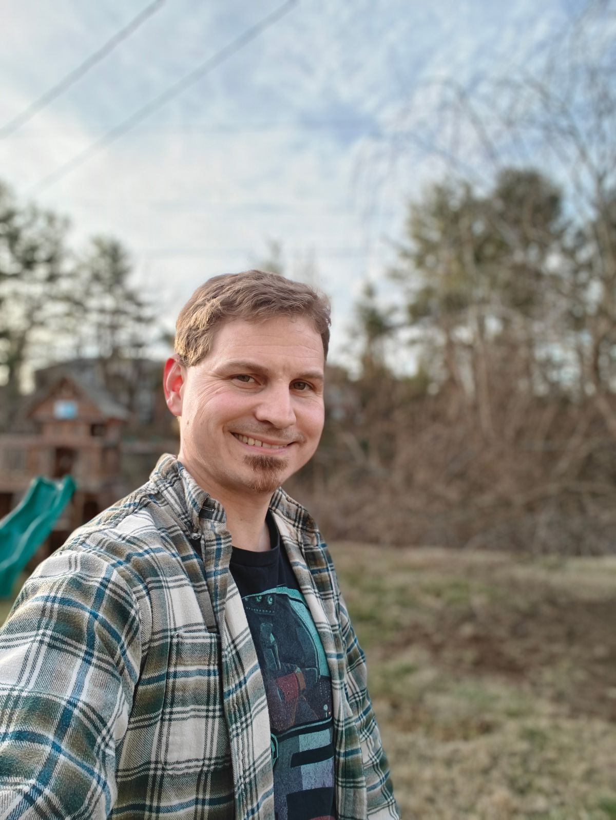 OnePlus 12 front-facing portrait camera sample