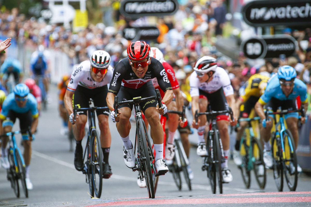 Caleb Ewan wins stage 2