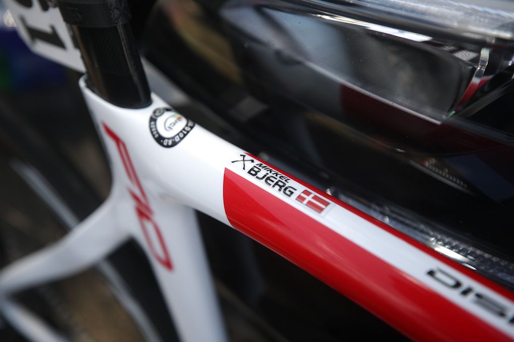 Mikkel Bjerg's Hagens Berman Axeon custom Pinarelo team bike