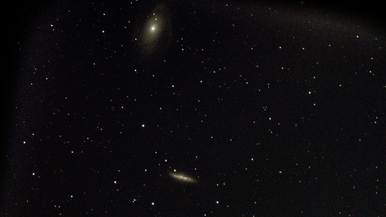 The Cigar Galaxy (M82) with M81 as imaged by the Vaonis Vespera Pro.