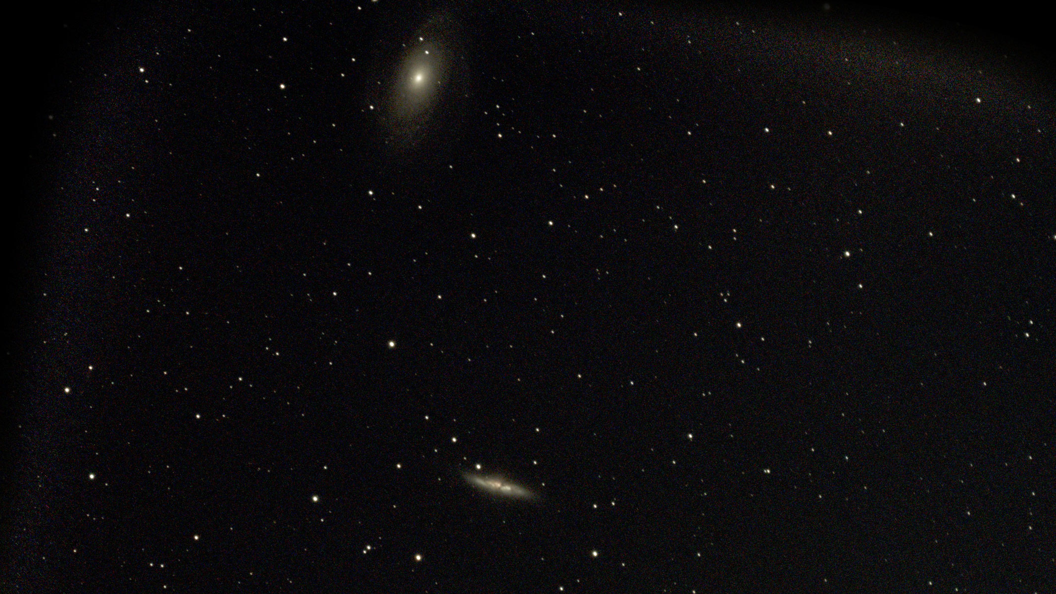 The Cigar Galaxy (M82) with M81 as imaged by the Vaonis Vespera Pro.