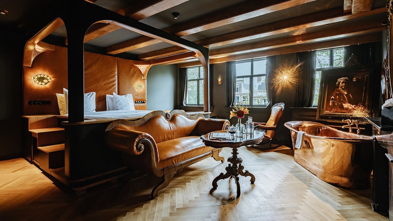 The Rembrandt van Rijn signature room at Hotel The Noblemen in Amsterdam 