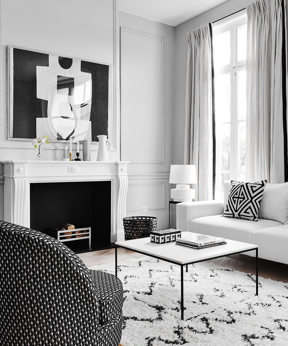 7 tricks designers use black accents to add verve to a room ...