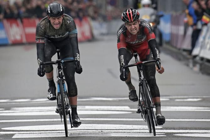 Ian Stannard (Team Sky) outsprints Greg Van Avermaet (BMC Racing Team) for the win