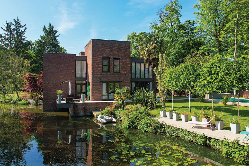 Lakeside Drive, Esher, Surrey.