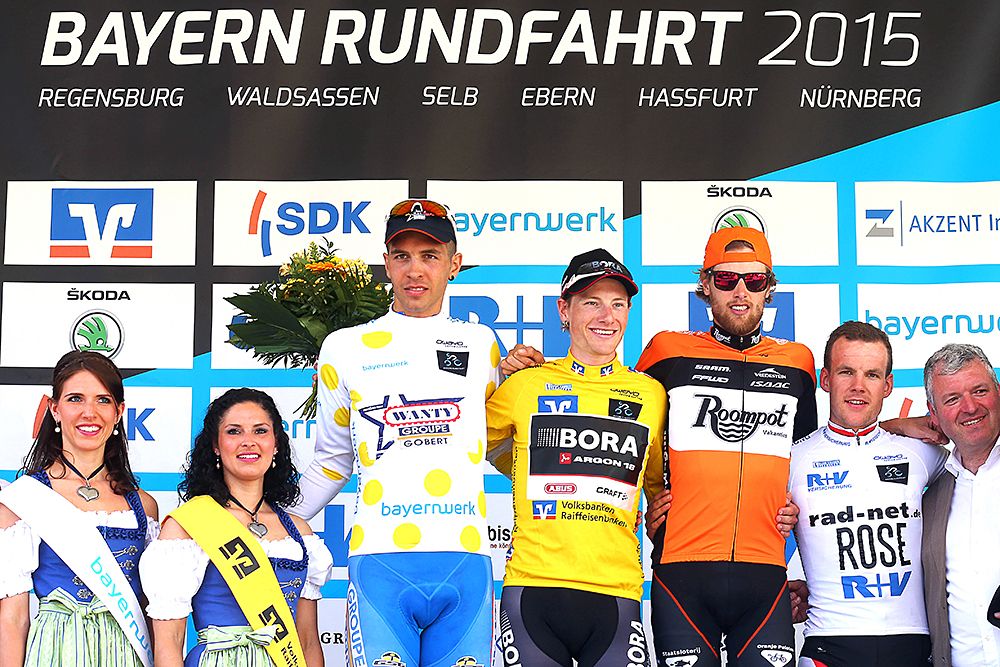 Sam Bennett (Bora-Argon 18) moves back into the overall lead