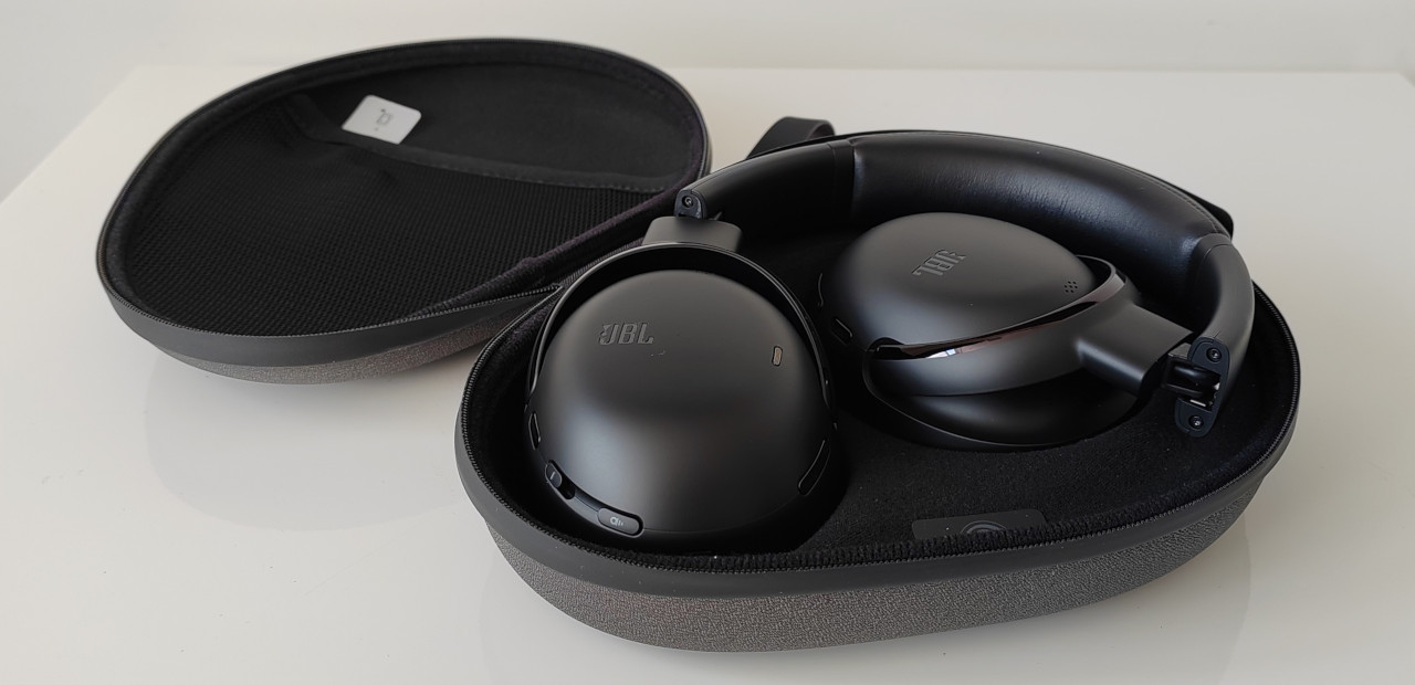 JBL Tour One M3