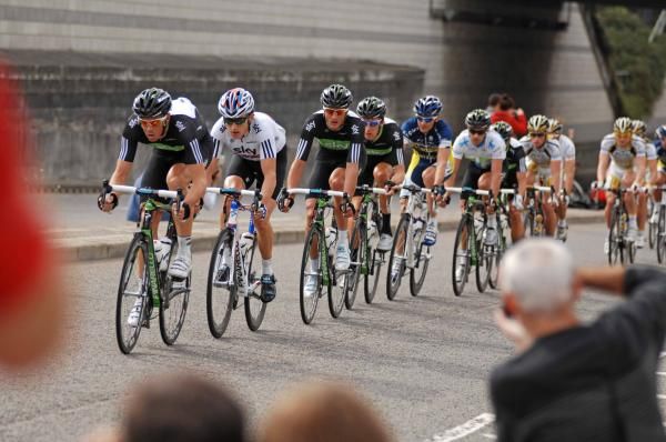 Team Sky leads the chase.