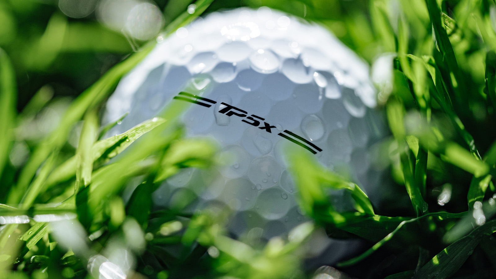 TP5 and TP5x Golf Balls