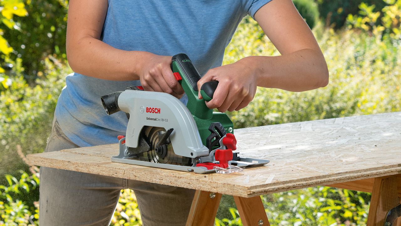 Bosch UniversalCirc saw