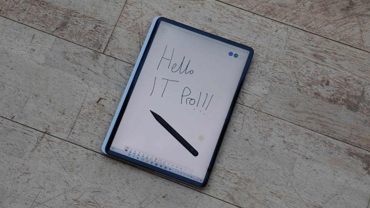 A photograph of the Microsoft Surface Studio Laptop is Studio mode