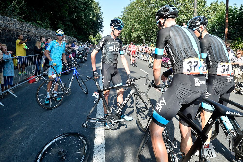 The aftermath of the stage 6 crash.