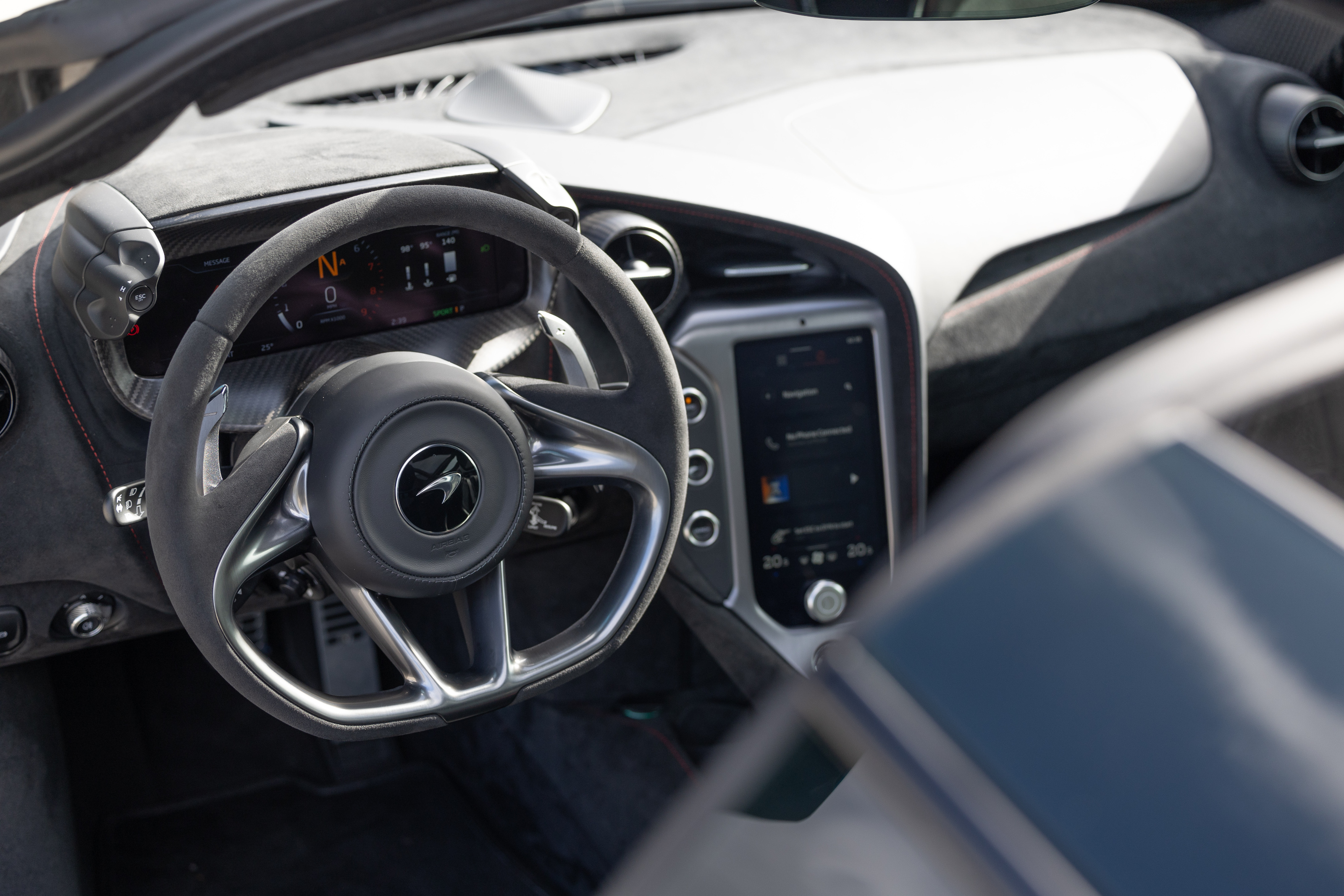 McLaren 750S interior