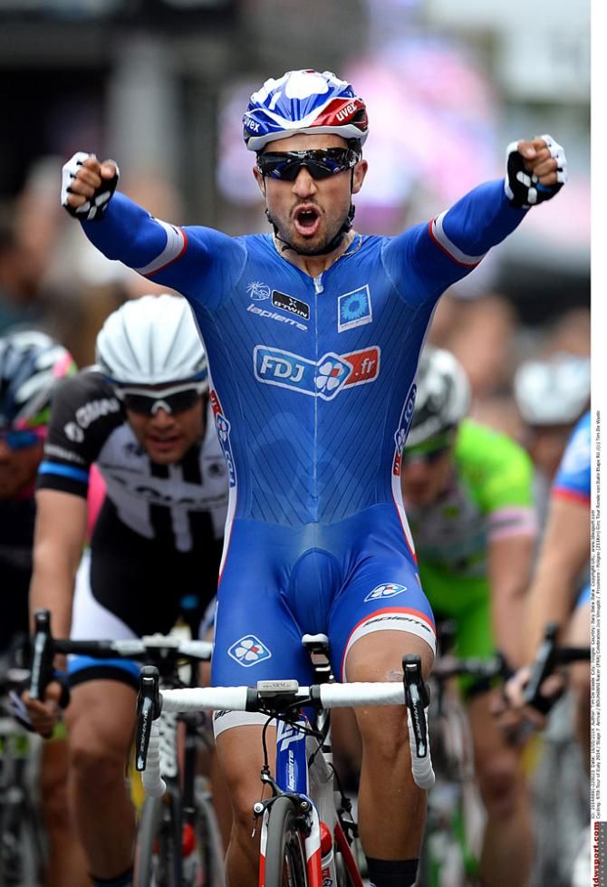 Nacer Bouhanni (FDJ) wins stage 7 of the Giro d'Italia