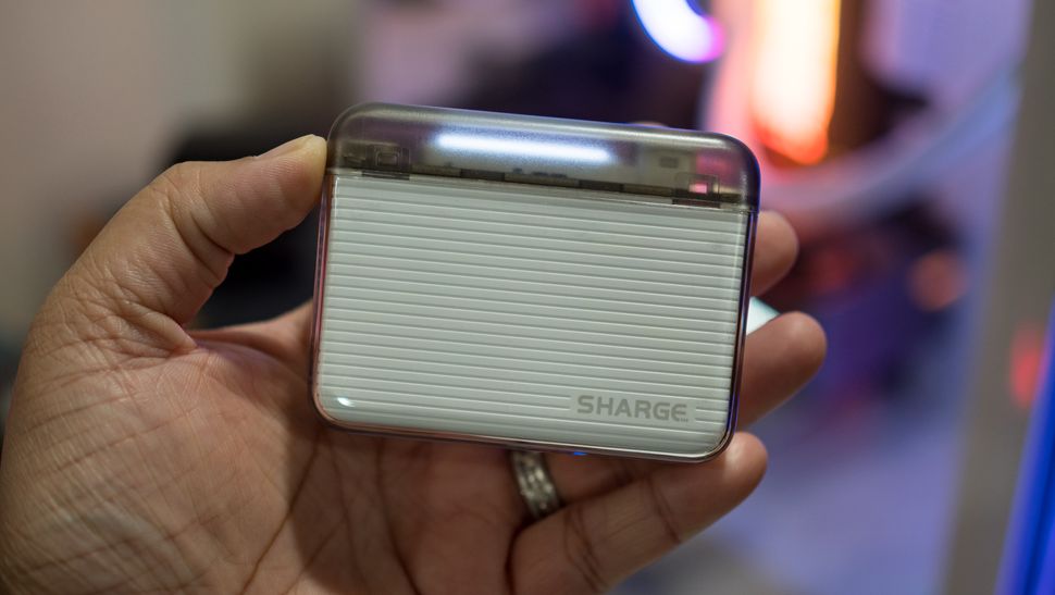 This 10000mAh 20W power bank is ridiculously tiny — and it's just $19 ...