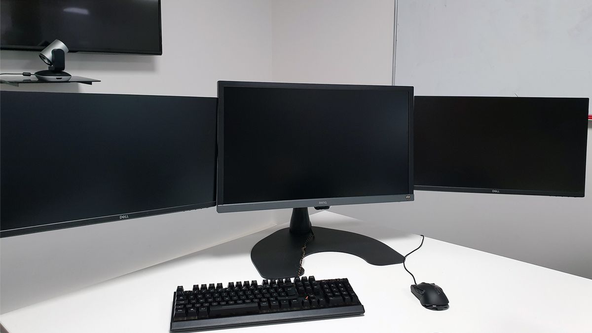 An enviable tri-monitor setup for gamin will be the envy of your contemporaries and get you closer to your favorite streamers' setups.
