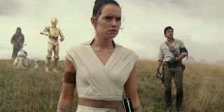 Rey in official Star Wars: The Rise of Skywalker image