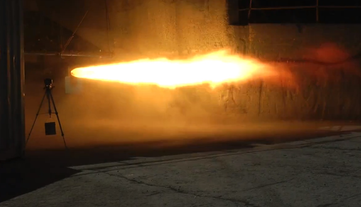 SPG&#039;s successfully test-fired its 22-inch hybrid rocket motor