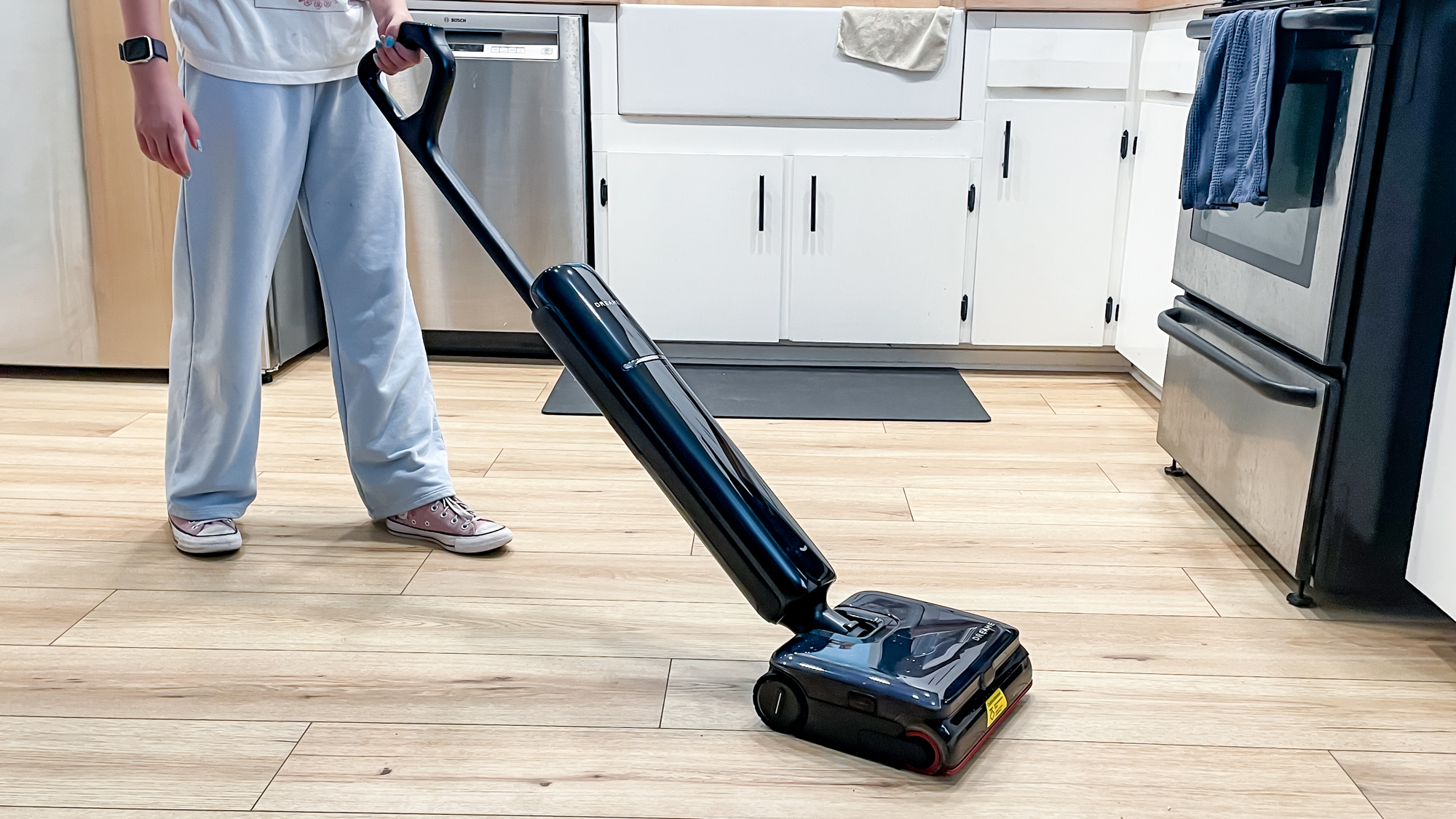 Dreame Aero Pro Steam wet and dry vacuum in a kitchen