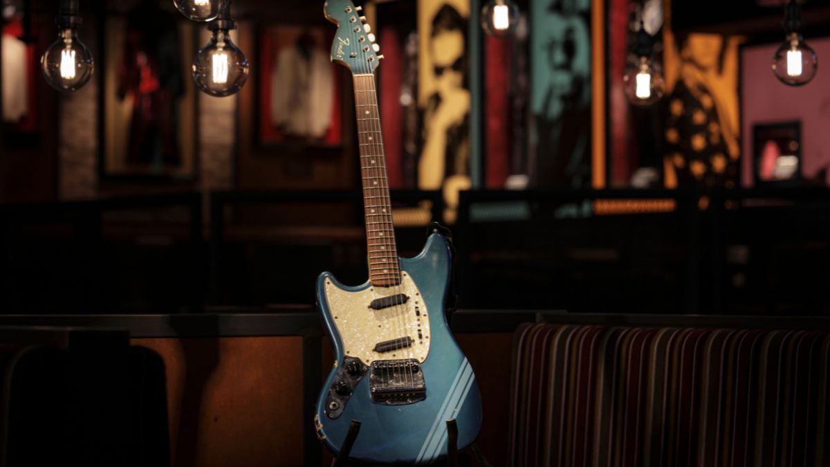 Kurt Cobain's Smells Like Teen Spirit Fender Mustang