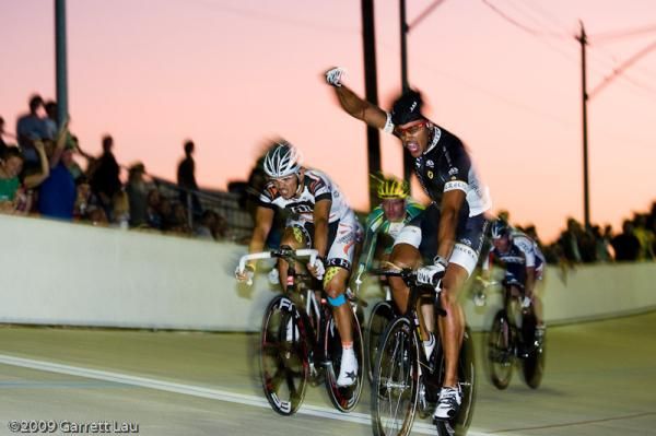 Giddeon Massie wins the Men's Keirin final.