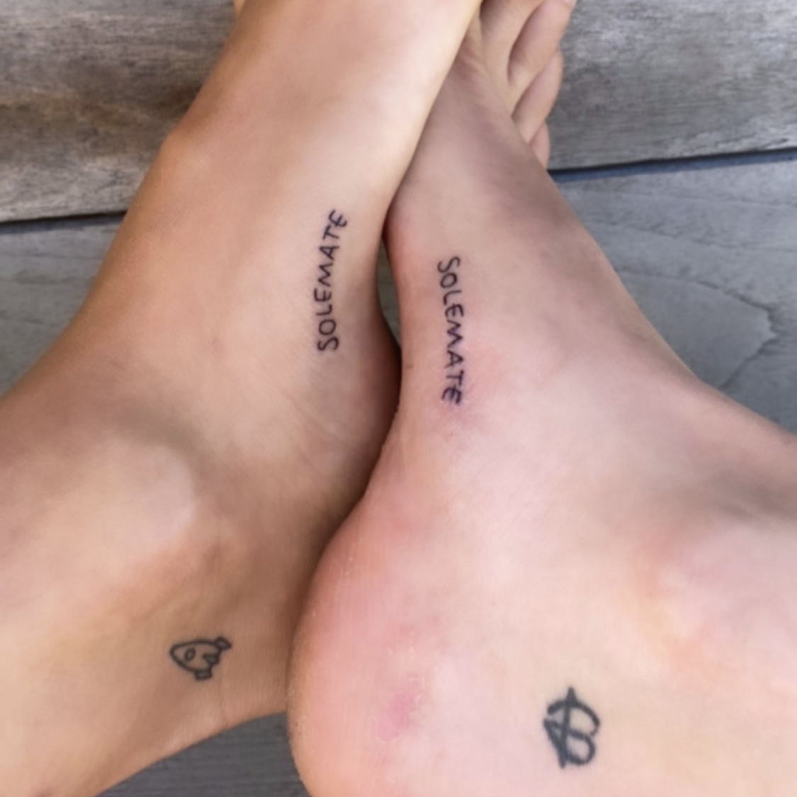 Cara Delevingne And Kaia Gerber Get Matching Foot Tattoos