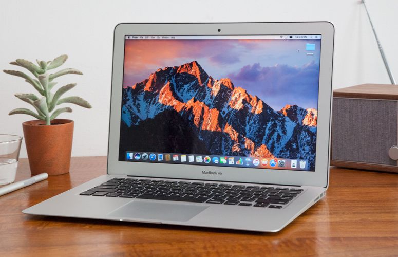 Apple Macbook Air 2017 Review Should You Buy The 949 999 Macbook Air Macworld Uk