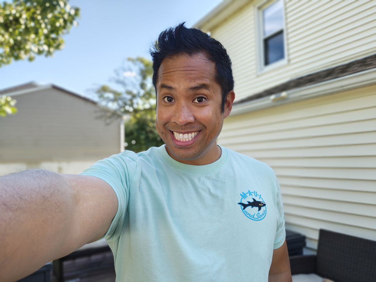 Motorola Razr Plus 2024 portrait sample.