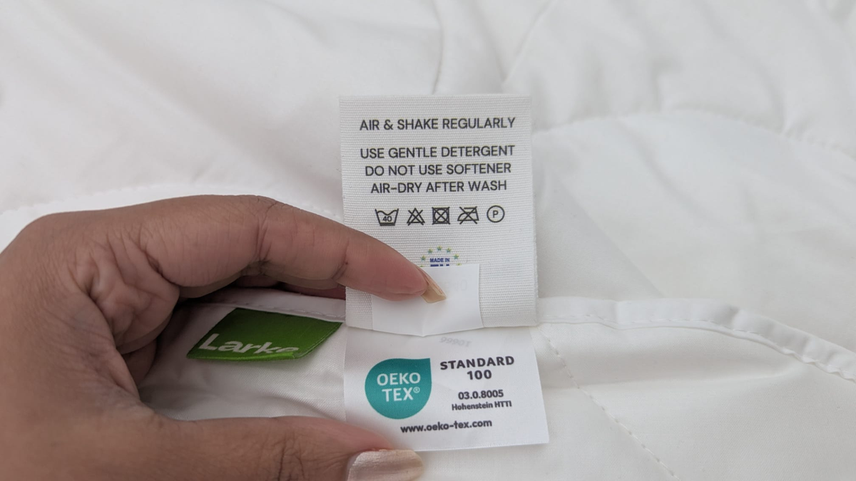 Larke Nature's Blend duvet care tag