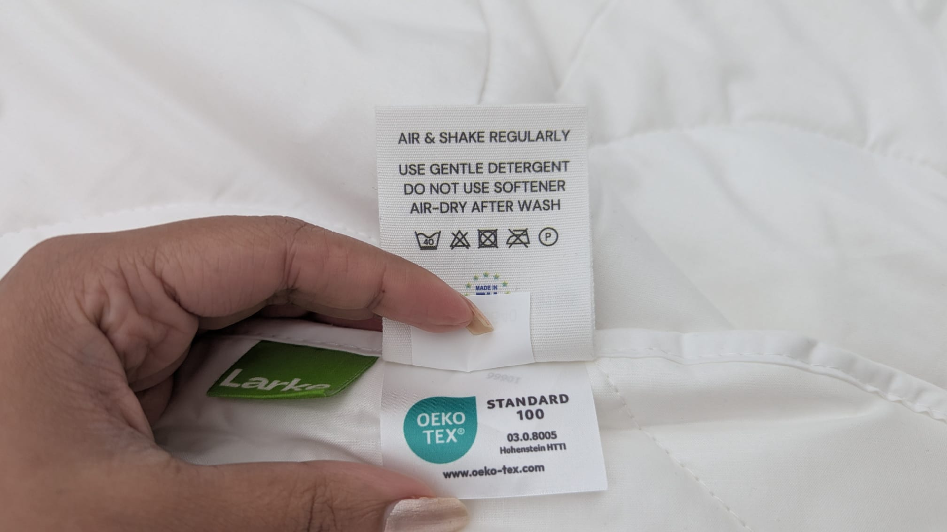 Larke Nature's Blend duvet care tag